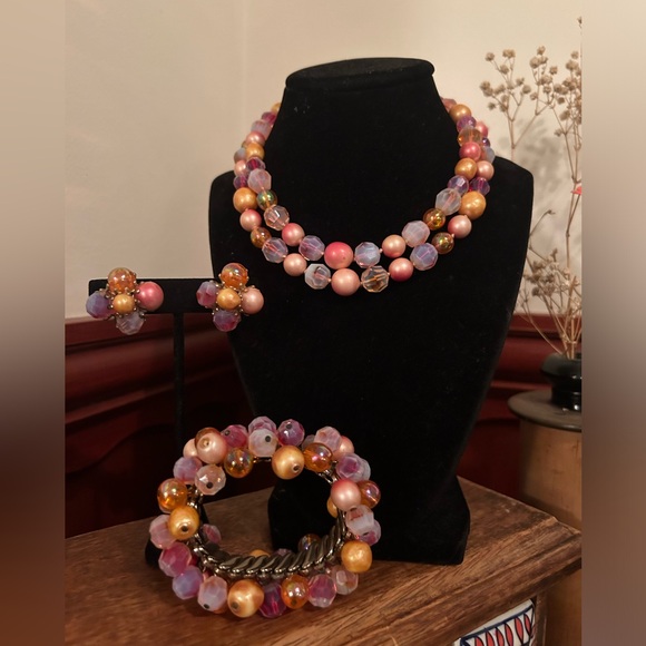 Vintage Rare & HTF Vogue Cherry Glass Necklace, Bracelet, and Earrings Set - Picture 2 of 12